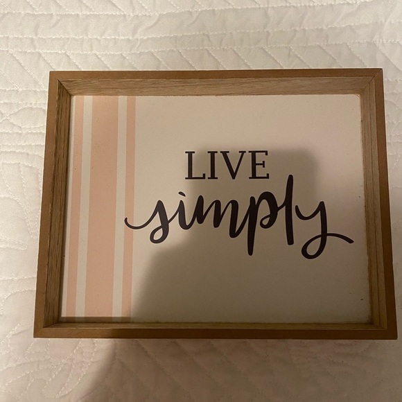 Sign - Picture 1 of 2